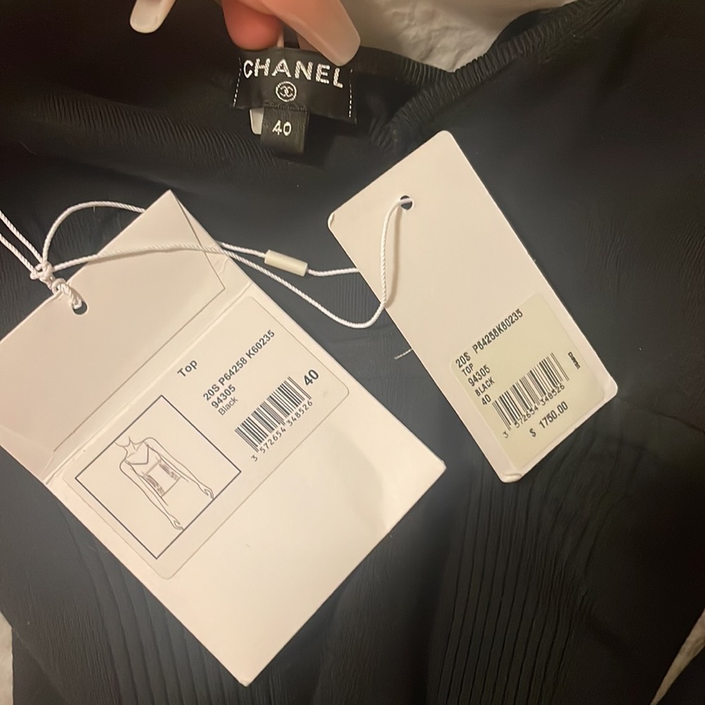 🚫SOLD🚫 New Chanel Black Diamond CC Top Size 40 (US Women’s M)💎 - Picture 17 of 17